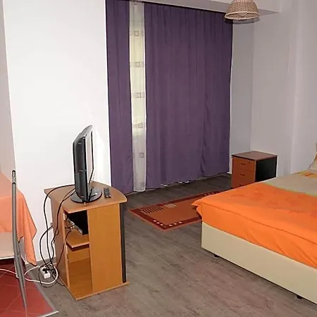 Lägenhetshotell La Cave Bukarest