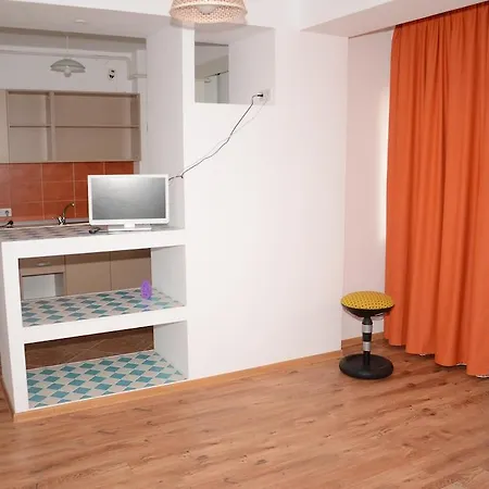 La Cave Бухарест